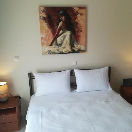 Apartment Ey Zhn Néa Khilí Esterno foto