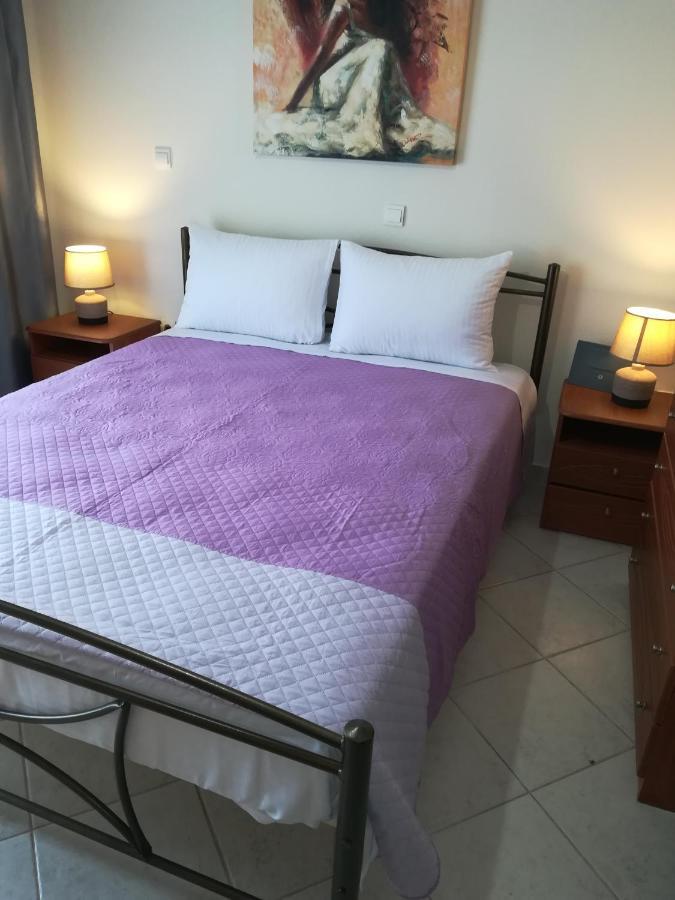 Apartment Ey Zhn Néa Khilí Esterno foto