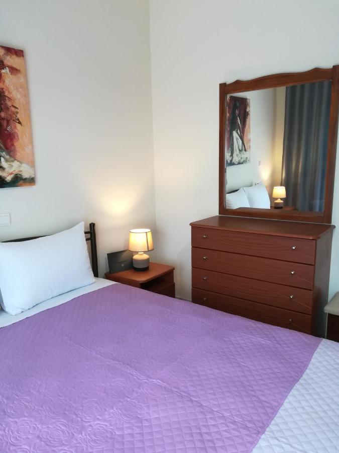 Apartment Ey Zhn Néa Khilí Esterno foto