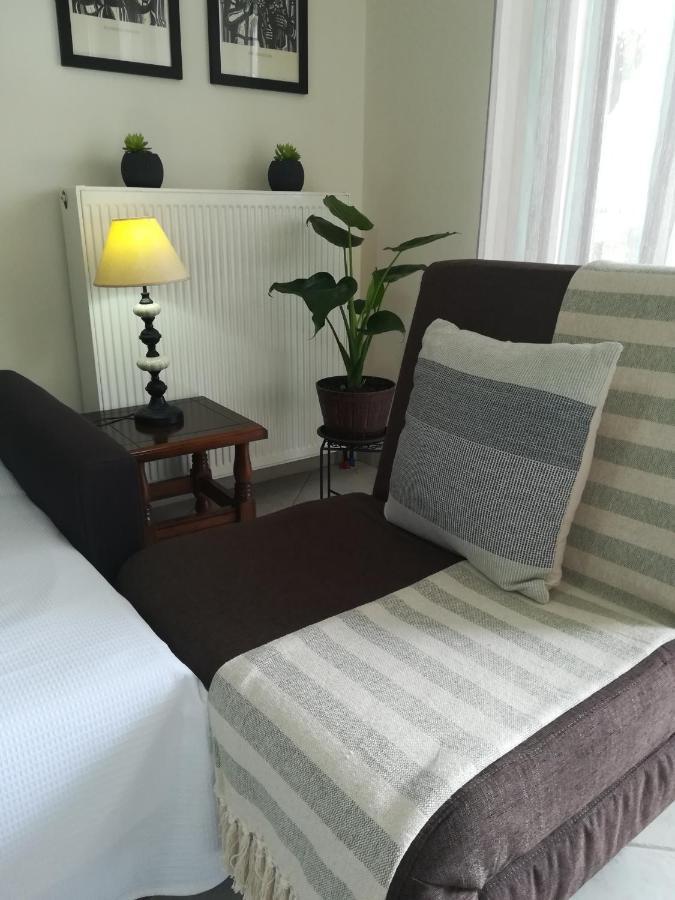 Apartment Ey Zhn Néa Khilí Esterno foto