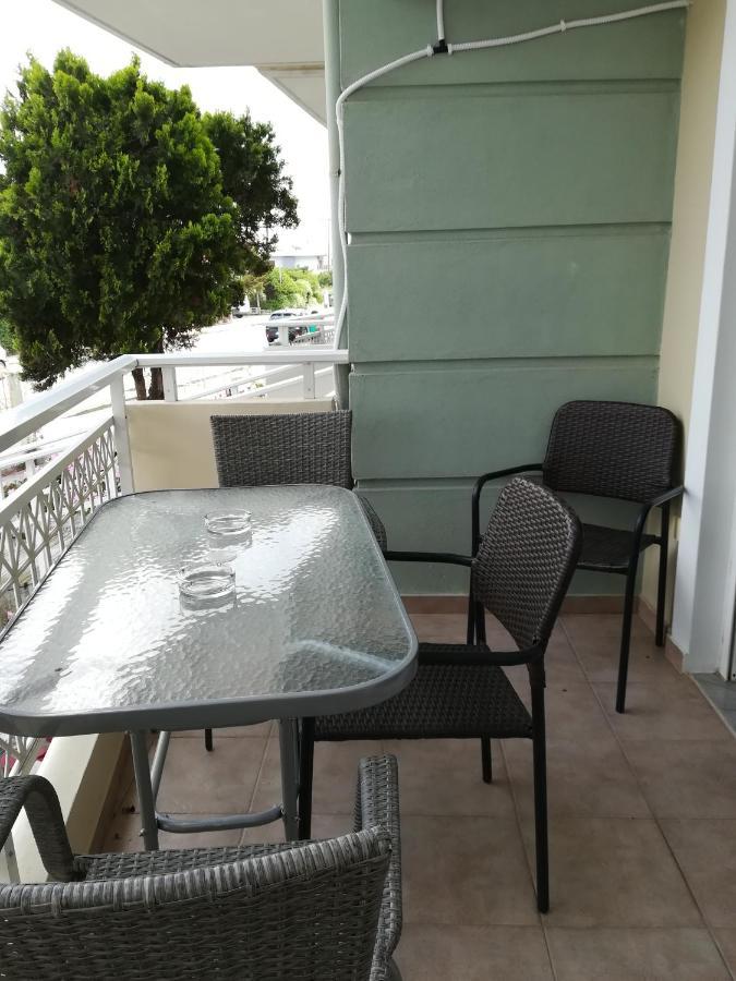 Apartment Ey Zhn Néa Khilí Esterno foto