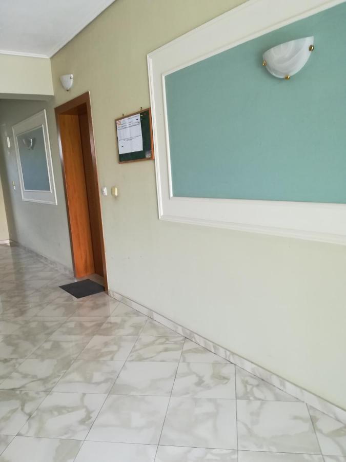 Apartment Ey Zhn Néa Khilí Esterno foto