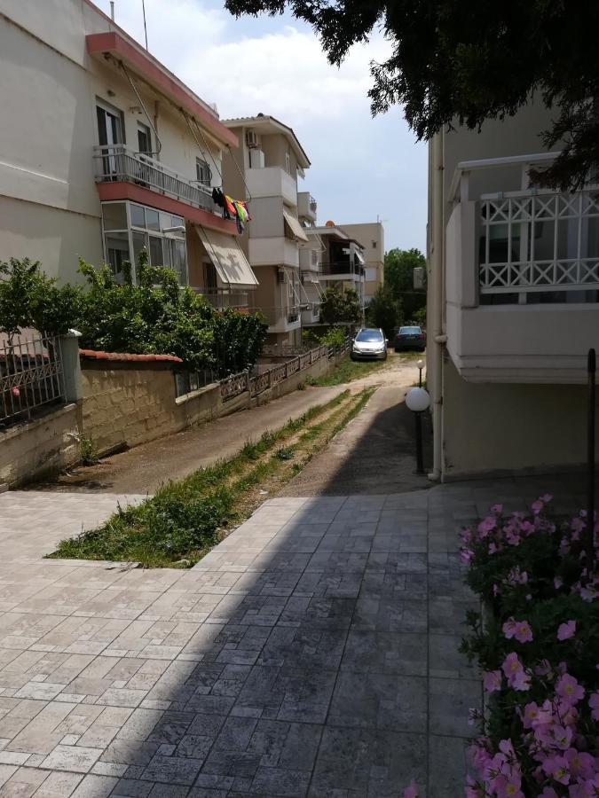 Apartment Ey Zhn Néa Khilí Esterno foto