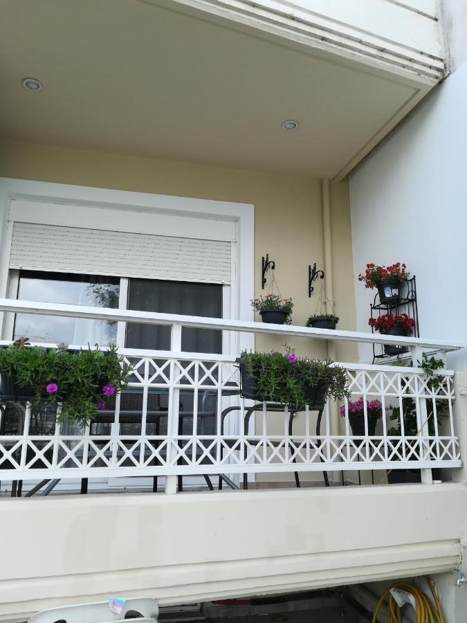 Apartment Ey Zhn Néa Khilí Esterno foto