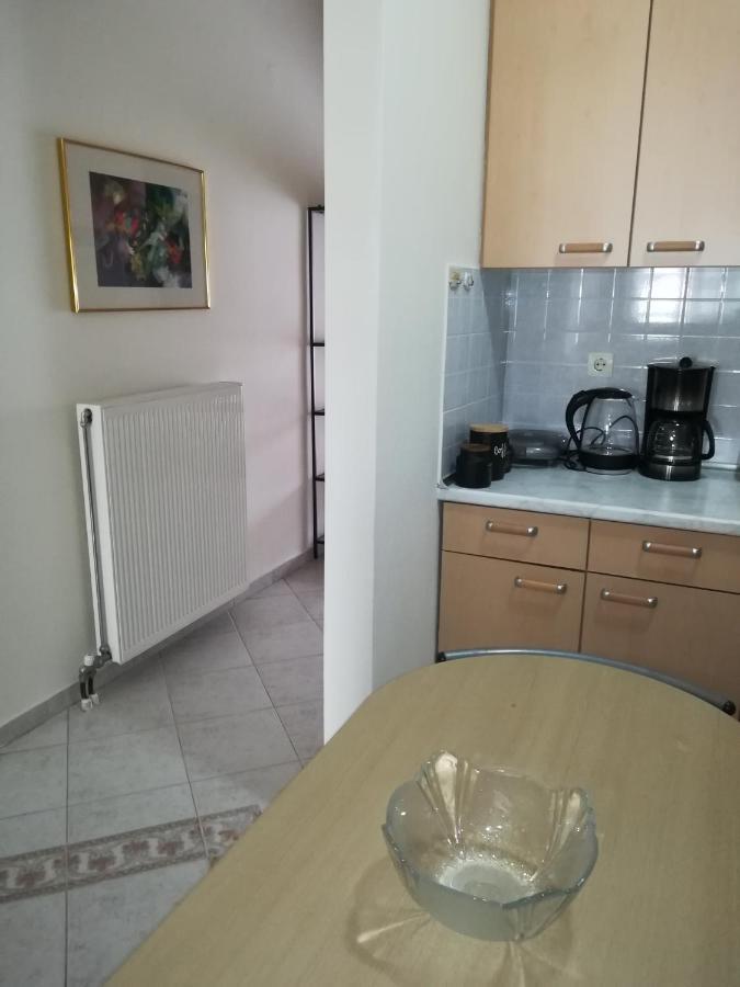Apartment Ey Zhn Néa Khilí Esterno foto